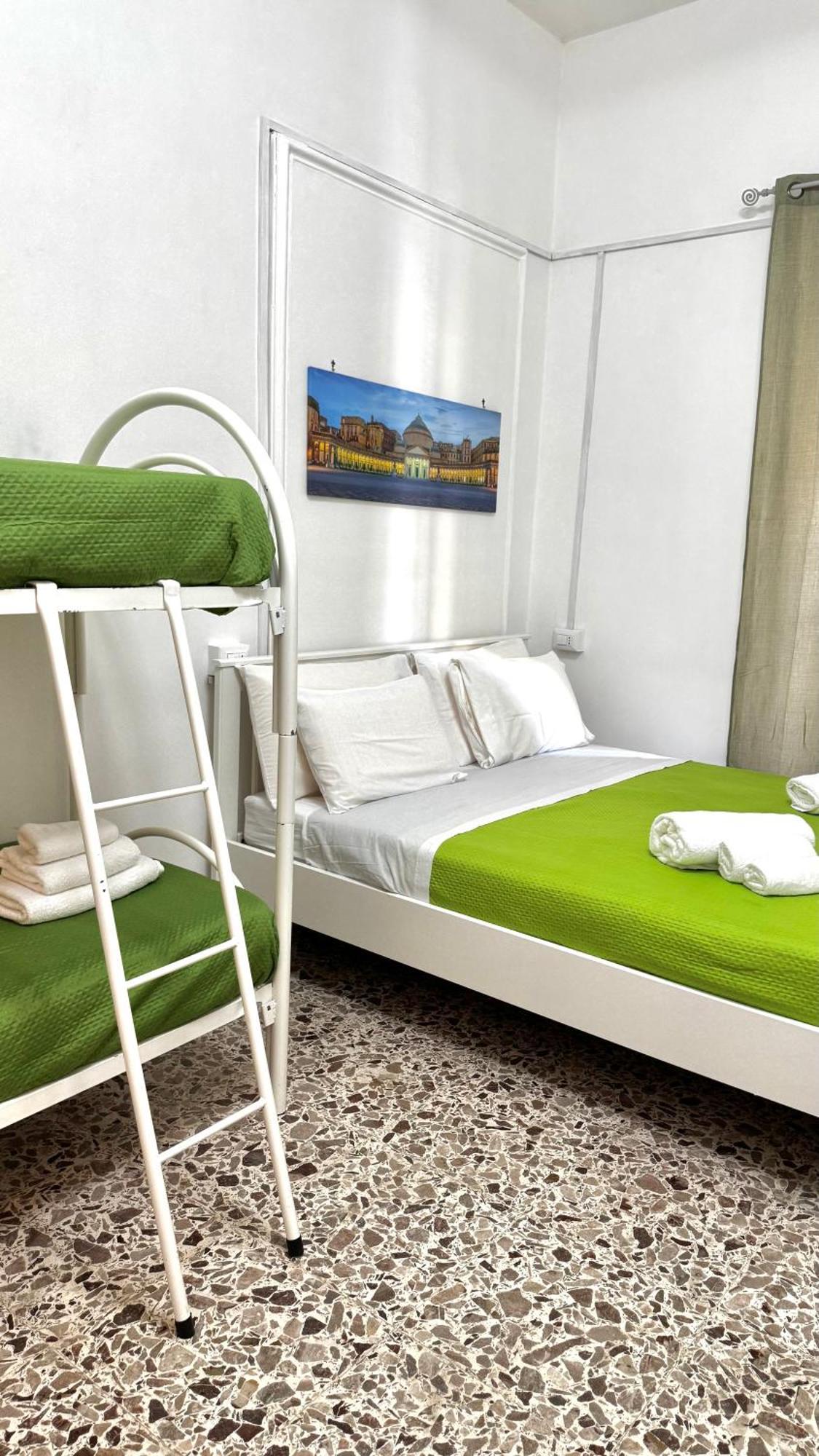 Guest house House Piazza Garibaldi By Loveinthetravel Naples